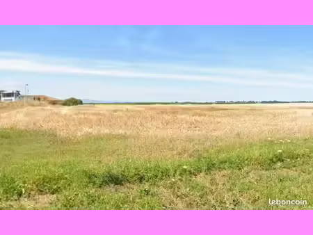 terrain 749 m² ars sur formans
