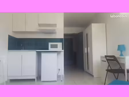 a vendre studio meublé de 18 m2 dans résidence etudiante privée