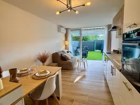 t2 rénové avec jardin de 15 m² - en pied de plage