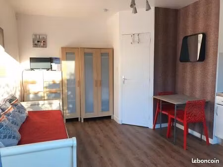 studio meublé avec terrasse