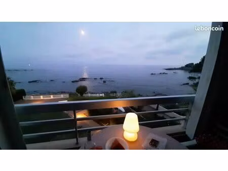 studio st raphaël / multipropriété / vue mer exceptionnelle / 01 au 15 août /