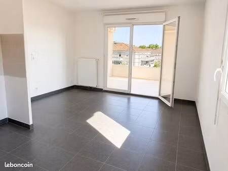 appartement t2 le luc 43m²