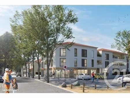 commerce 228 m²