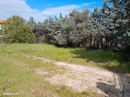 terrain 600 m² ollieres