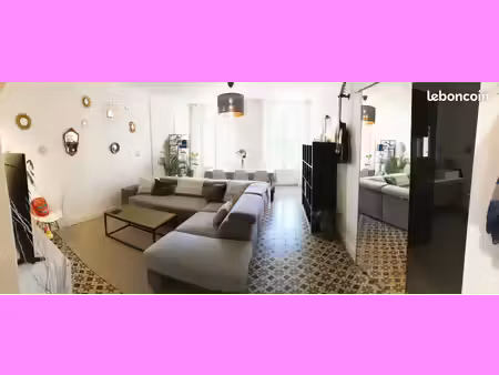 t3 de caractère 77 m² climatisé avec terrasse de 60 m² et garage indépendant de 60 m² – ce
