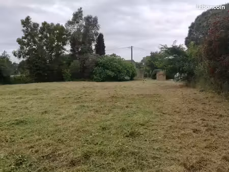 terrain constructible 1212m2
