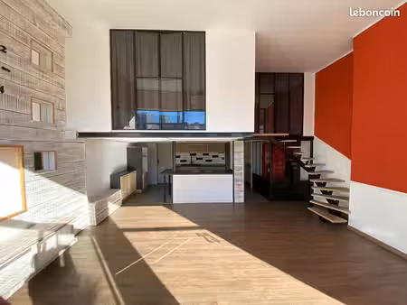 local commercial - loft 99 m² à cogolin | 2 ch | plein sud | calme | parking | 295 000