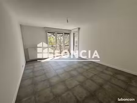appartement 3 pièces 64 m²