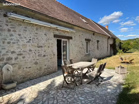 longère en pierres  avec grands volumes