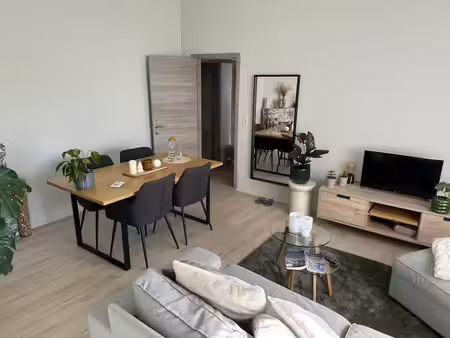 appartement lumineux au rez-de-chaussée de 63 m2