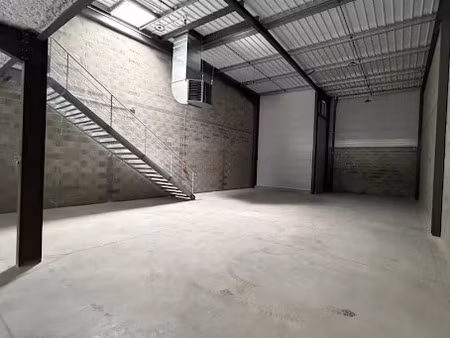 location locaux professionnels 4 pièces 478 m² à cugnaux (31270)  4 700 €