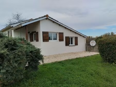 maison 70m2  deux chambres  terrain 850 m2
