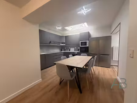chambre en coliving  maison refaite à neuf