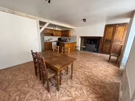 maison - 135m² - 7 pièces