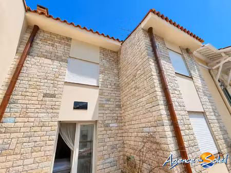 maison de ville t5 de 129 m² avec deux garages  cave et combles