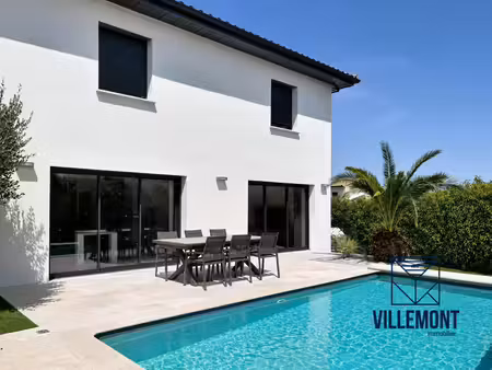 villa moderne de 145m2 avec piscine