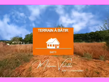 terrain constructible de 998 m²