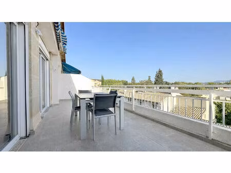 appartement 5 pièce(s) 110 m2