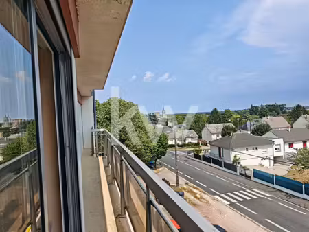 appartement 3 pieces avec balcon au calme a beaugency