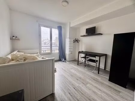 a vendre  brest  centre/jaures  studio  vue mer