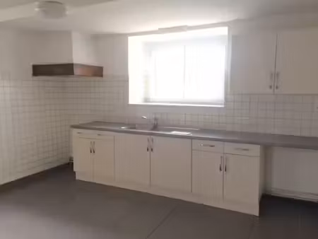 location maison 6 pièces 160 m² à lacarre (64220)