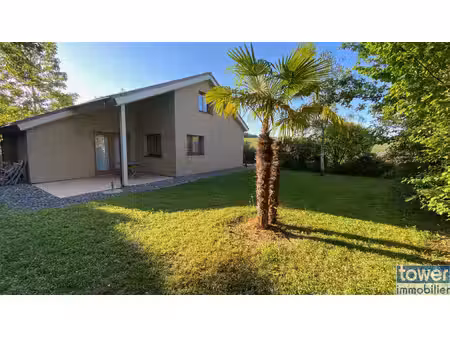 villa  4 pièce(s)  3 chambre(s)  105 m²