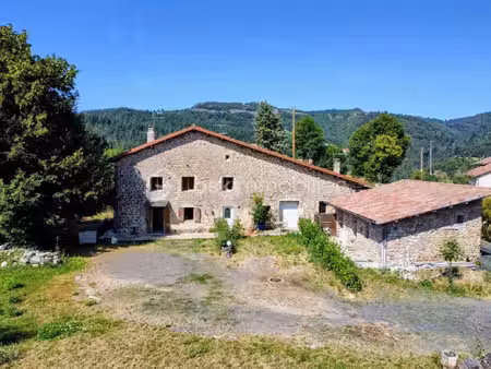 maison de 214 m² à le cheylard