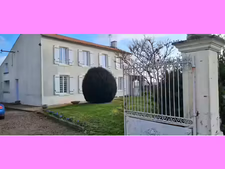maison 180 m2 et nombreuses dépendances