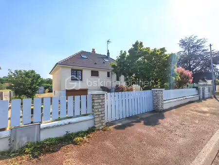 maison de 100 m² à villemandeur