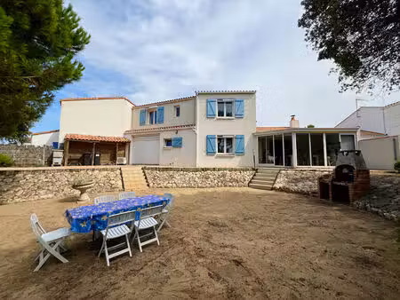 vente maison 5 pièces  130.00m²  la tranche