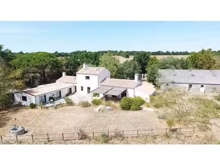 vente longère 7 pièces  235.00m²  apremont