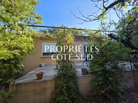 maison de plain pied avec grand terrain de 2209m2