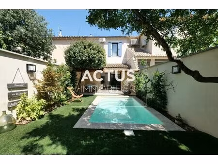 maison de charme avec piscine à deux pas du centre de salon