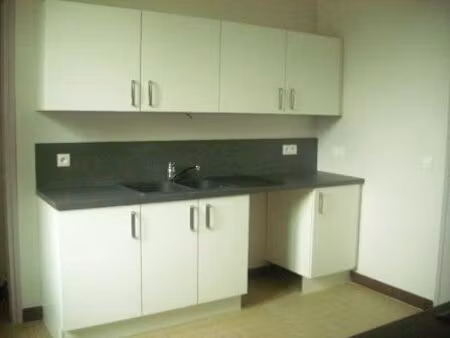 à louer maison mitoyenne 144 m² – 1 130 € |cons-la-grandville