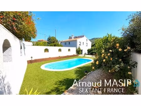 villa 4f 142m²  piscine  2 garages  parcelle 3 174m²  vue imprenanble  emplacement...