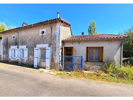 maison de village de caractère avec grand jardin et grange