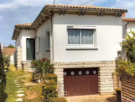 maisson 103m2 avec annexe habitable 33m2 et grand garage.