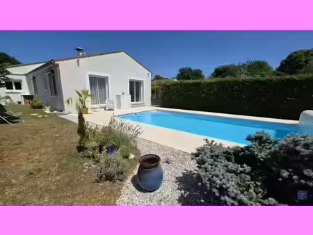 superbe maison f6 breuillet