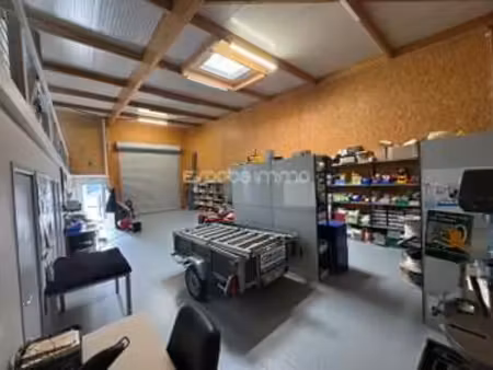 vente bureaux et commerces à eslettes (76710) : à vendre / 357m² eslettes