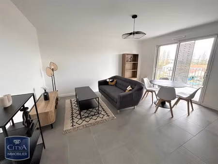 appartement à louer 2 pièces 47 m² - cholet (49) - 705€