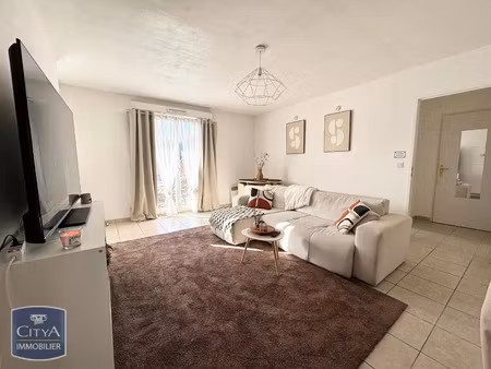 appartement à louer 2 pièces 47.56 m² - quiévrechain (59) - 543€
