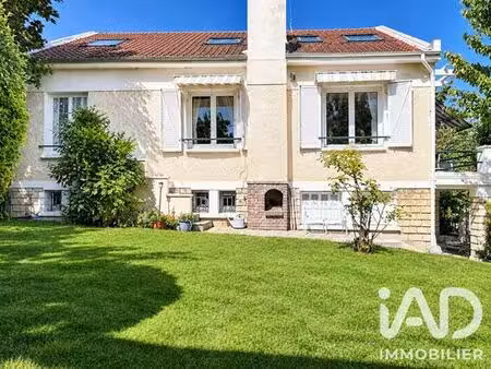 villa de luxe de 7 pièces en vente le mesnil-le-roi  france