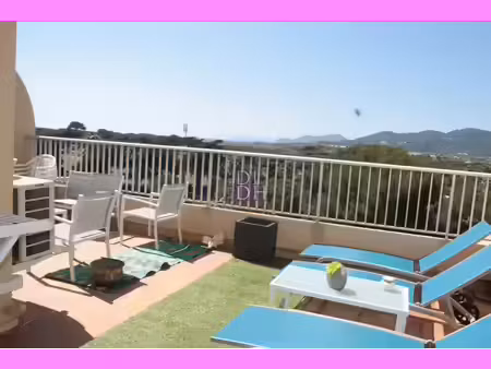 location appartement 3 pièces 37m2 hyères 83400 - 900 € - surface privée