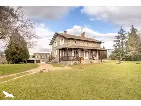 vente maison 10 pièces 247 m² chabanais (16150)