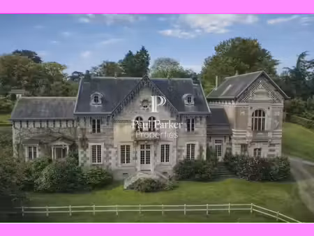 manoir de 1850  maison de gardien et tennis sur un parc de 5 ha