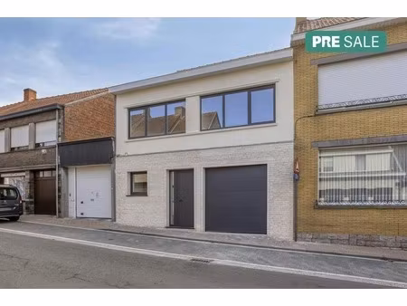 huis te koop in poperinge met 4 slaapkamers