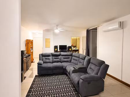 vente appartement 2 pièces 51 m² à la possession (97419)  151 200 €