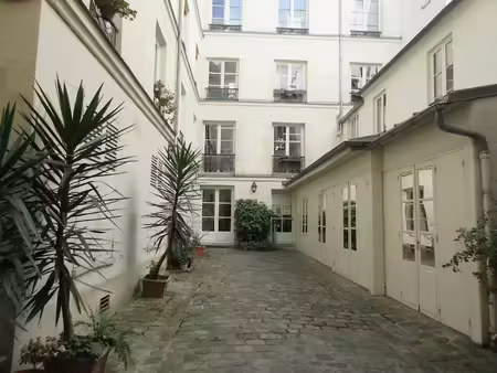 location locaux professionnels 7 pièces 120 m² à paris 4ème (75004)  4 400 €