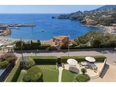 villa de luxe de 10 pièces en vente miramar  provence-alpes-côte d'azur