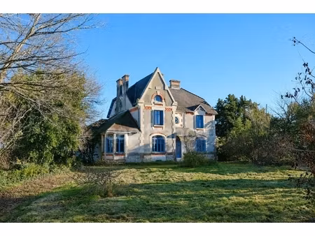 un domaine n'appartient jamais tout à fait à ceux qui l'habitent  il se transmet - bors (1